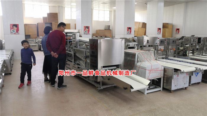 客戶(hù)考察面食批發(fā)生意項(xiàng)目2