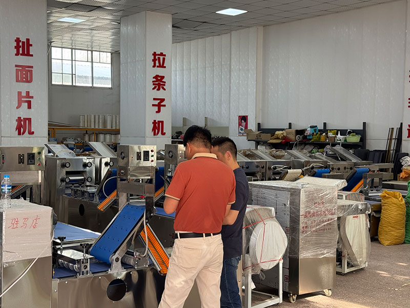 燴面機(jī)廠(chǎng)房